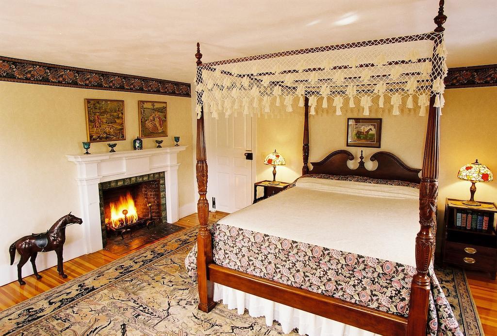 Historic Jacob Hill Inn Seekonk Exterior photo