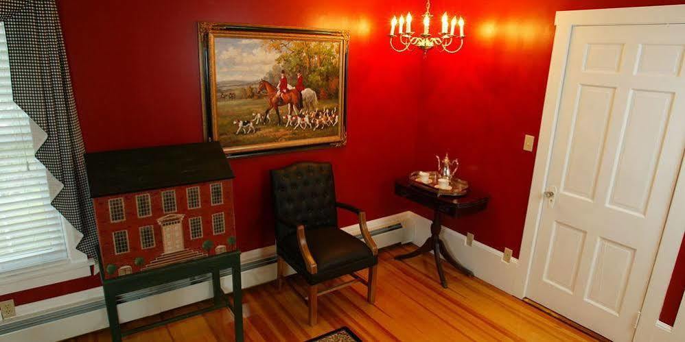 Historic Jacob Hill Inn Seekonk Exterior photo
